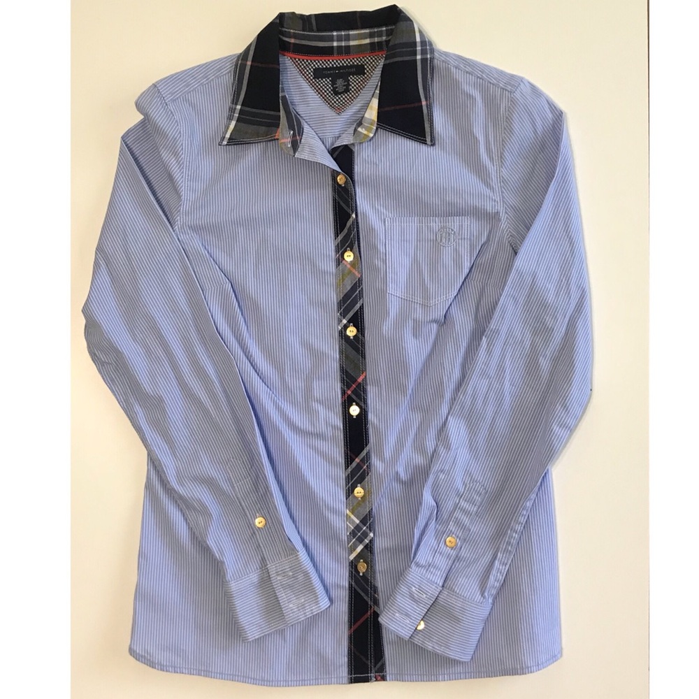 NWT Tommy Hilfilger long sleeve button down blouse
